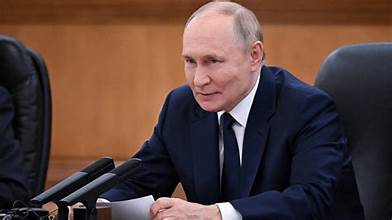 Trump Offered One-Year Nuclear Treaty Extension by Putin